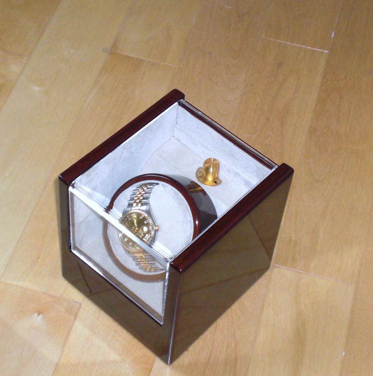 023.JPG (167725 bytes)